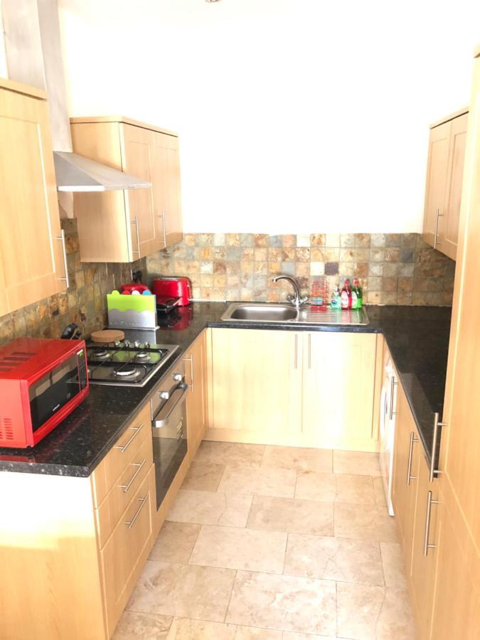 شقة Greater London Holiday Let @ Hanwell المظهر الخارجي الصورة