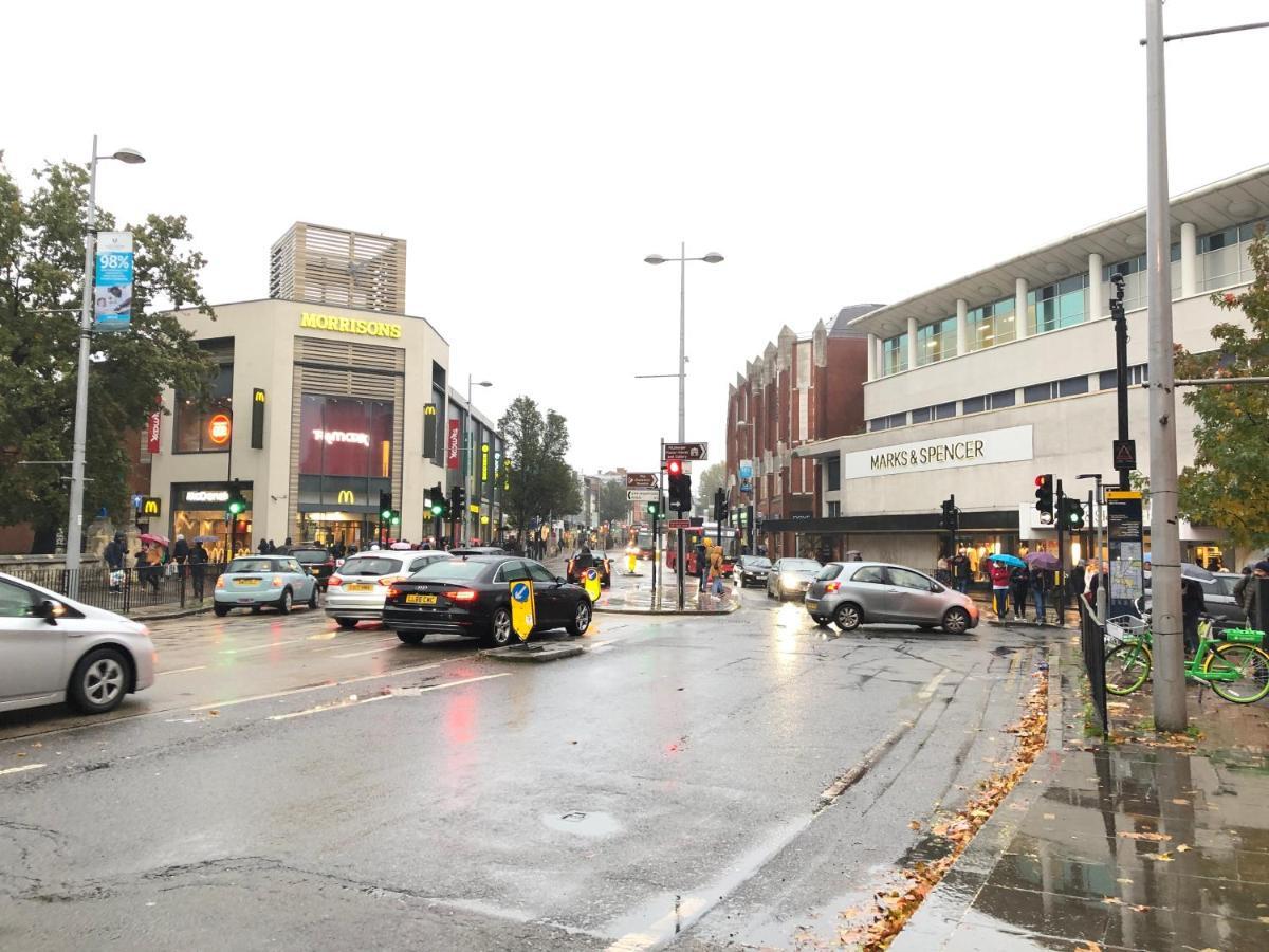 شقة Greater London Holiday Let @ Hanwell المظهر الخارجي الصورة